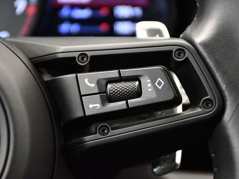 Used 2024 Porsche Macan S image 28