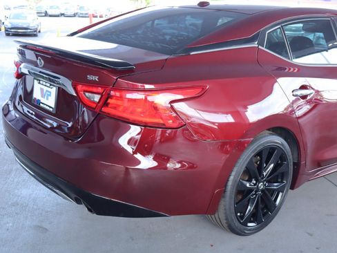 Used 2017 Nissan Maxima SR w/ Midnight Edition FWD image 7