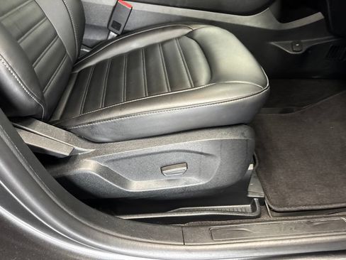 Used 2020 Ford Edge SEL AWD/4WD image 12