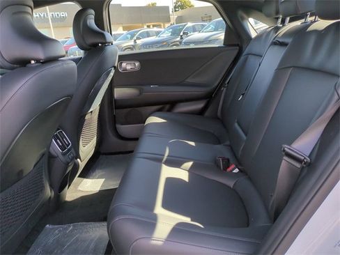 New 2025 Hyundai Ioniq 6 SEL image 12