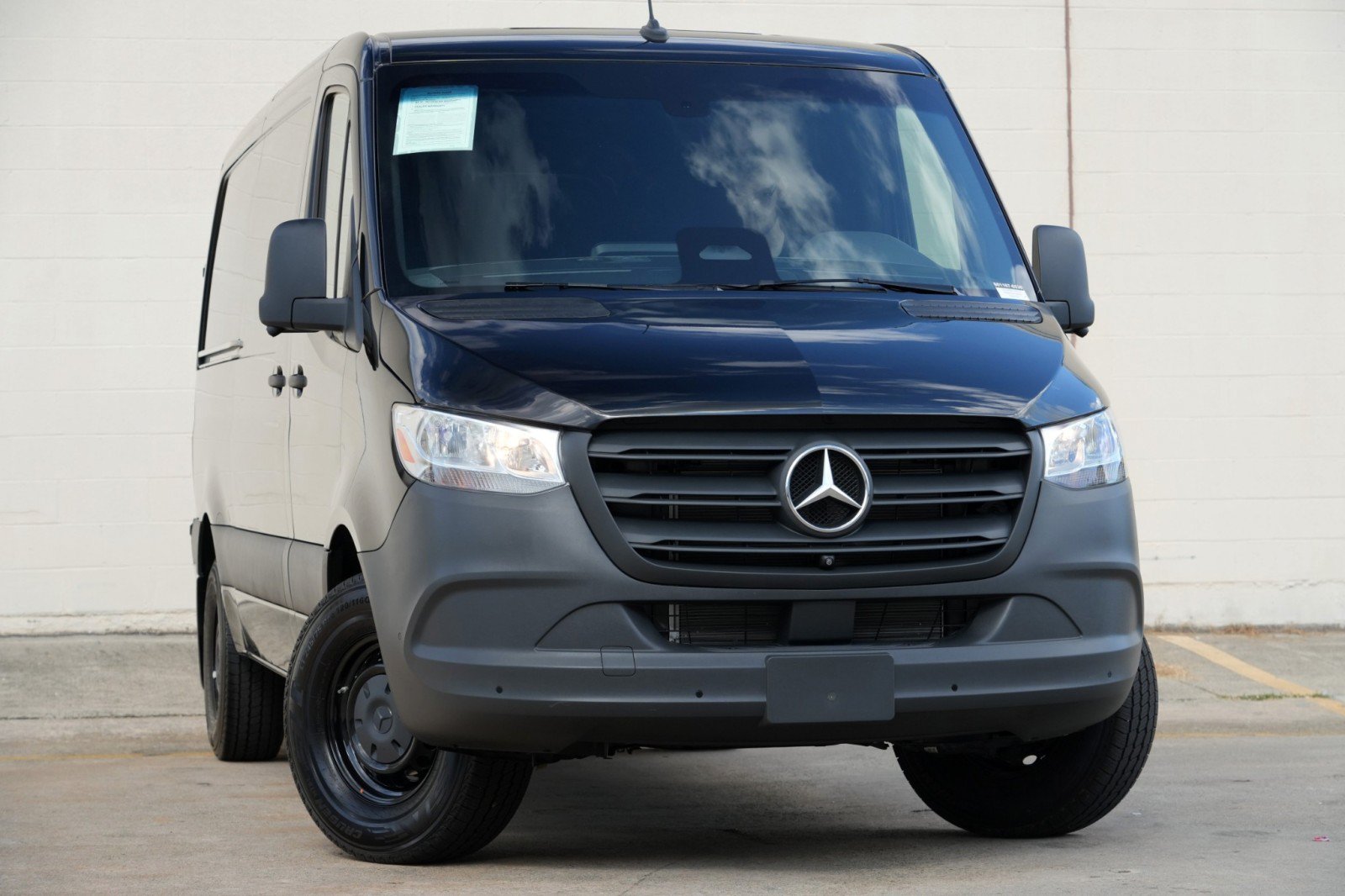Used 2026 Mercedes-Benz Sprinter 2500 image 4