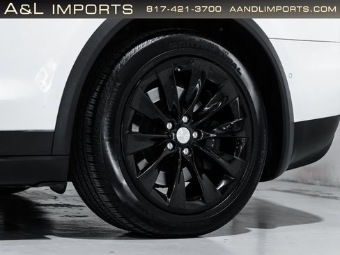 Used 2018 Tesla Model X 75D image 41