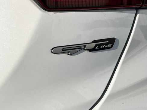 Used 2024 Kia Forte GT-Line image 12