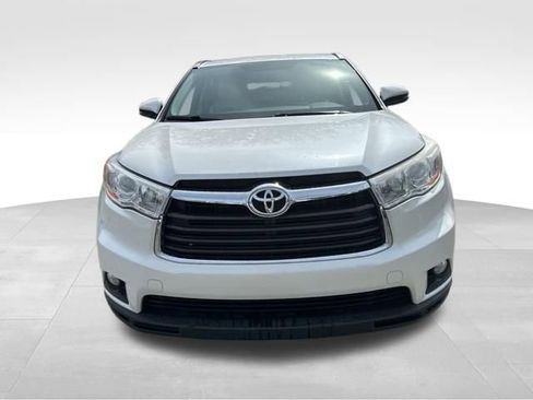Used 2014 Toyota Highlander XLE image 10