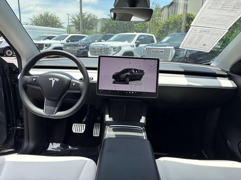 Used 2022 Tesla Model Y Performance AWD/4WD image 21