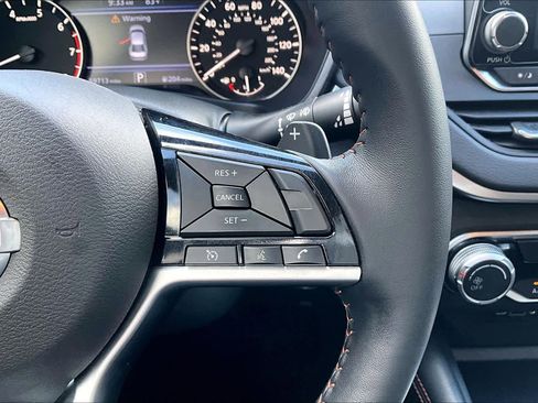 Used 2021 Nissan Altima 2.5 SR FWD image 24