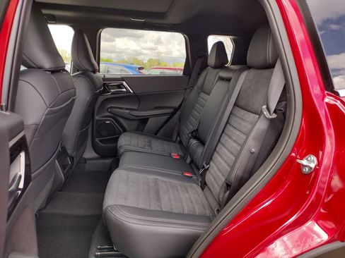New 2026 Mitsubishi Outlander AWD image 8