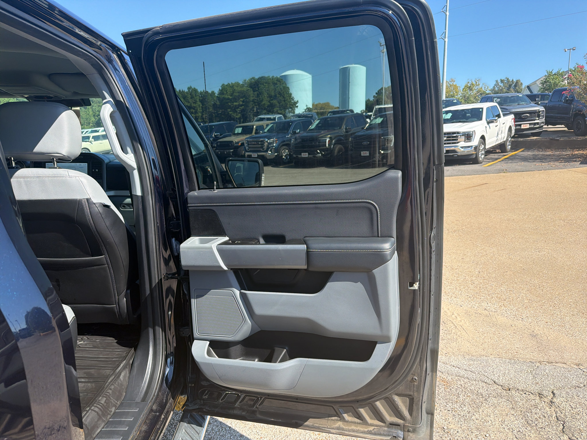 Used 2022 Ford F150 XLT w/ Equipment Group 302A High AWD/4WD image 19