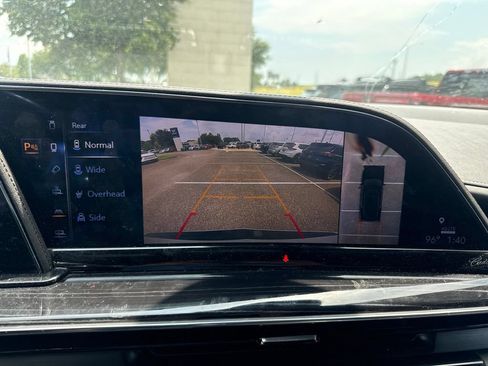Used 2023 Cadillac Escalade Sport RWD image 16