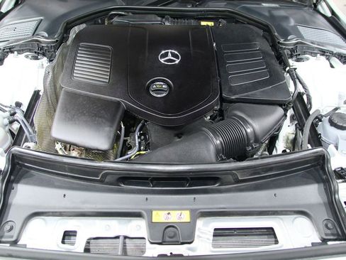 Certified 2025 Mercedes-Benz C 300 4MATIC Sedan image 31