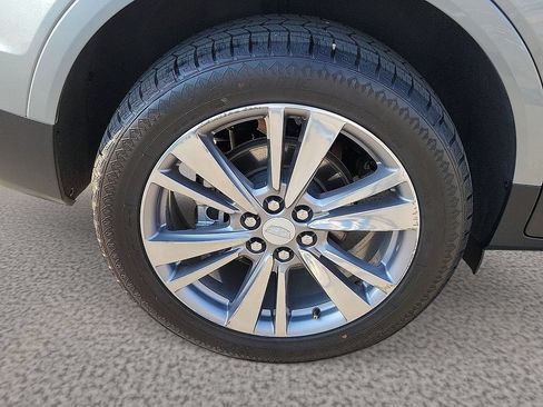 Used 2024 Cadillac XT5 Premium Luxury AWD/4WD image 6