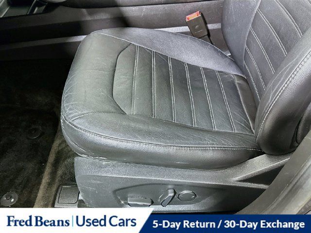 Used 2015 Ford Fusion SE w/ Equipment Group 502A FWD image 19