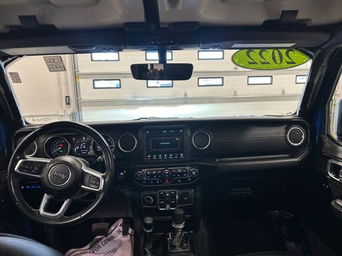 Used 2022 Jeep Wrangler Unlimited Sahara w/ Dual Top Group image 29