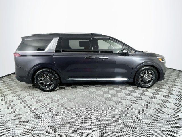 Used 2022 Kia Carnival SX Prestige FWD image 9