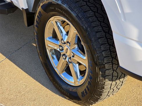 Used 2025 Ford F150 XLT w/ Equipment Group 301A Standard image 9