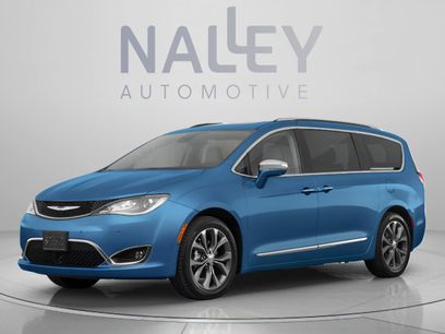 Used 2018 Chrysler Pacifica Limited w/ Advanced Safetytec Group
