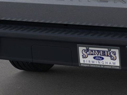 New 2025 Ford Maverick XL w/ Equipment Group 102A image 23