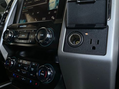 Used 2019 Ford F150 Lariat w/ Trailer Tow Package image 36