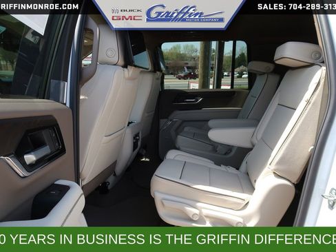 New 2026 GMC Yukon XL Denali w/ Denali Reserve Package AWD/4WD image 22