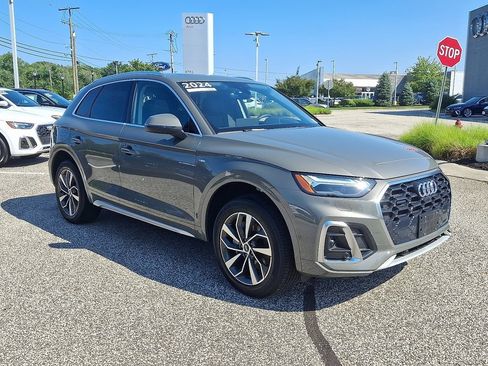 Certified 2024 Audi Q5 2.0T Prestige w/ Prestige Package AWD/4WD image 3