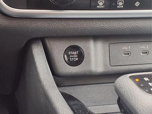 Used 2024 Nissan Rogue SV AWD/4WD image 13