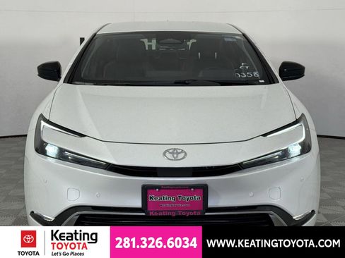 New 2026 Toyota Prius Plug-In Hybrid FWD image 4