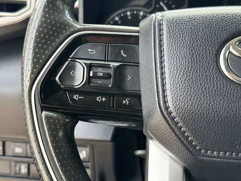 Used 2022 Toyota Tundra SR5 w/ SR5 Convenience Package RWD image 27