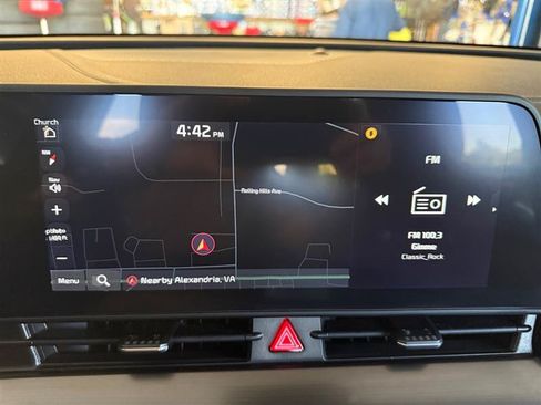 Used 2025 Kia Sportage EX FWD image 21