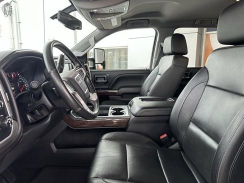 Used 2018 GMC Sierra 1500 SLT w/ SLT Premium Package image 29