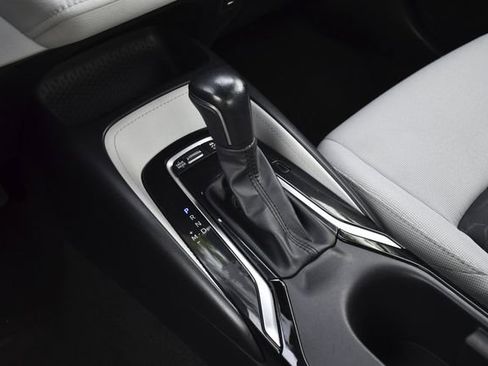 Used 2023 Toyota Corolla SE FWD image 12