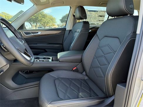 New 2026 Volkswagen Atlas SE image 19