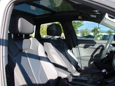 Used 2022 Audi Q3 2.0T Premium Plus w/ Premium Plus Package AWD/4WD image 27