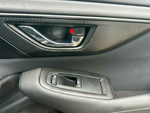 Used 2025 Subaru Outback Premium image 21