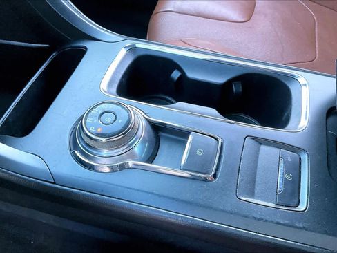 Used 2020 Ford Fusion Titanium image 17