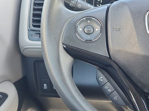 Used 2017 Honda HR-V LX image 15