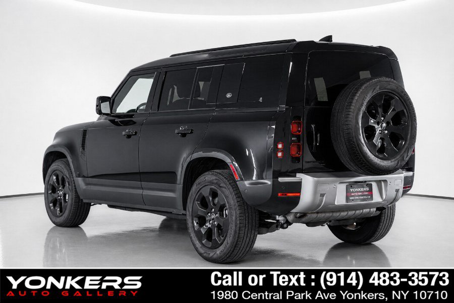 Used 2022 Land Rover Defender 110 SE AWD/4WD image 10