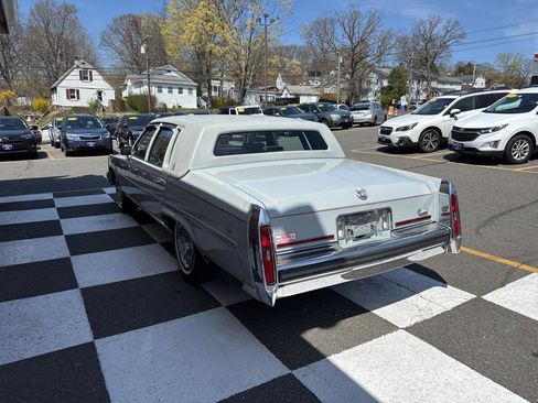 Used 1989 Cadillac Brougham image 4