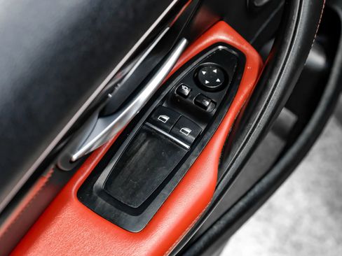 Used 2019 BMW M4 Coupe w/ Competition Package RWD image 37