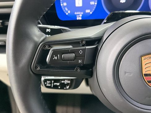Certified 2026 Porsche Macan Electric RWD image 38