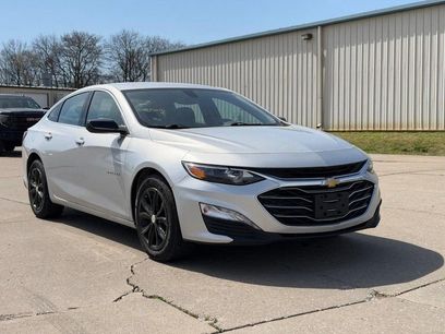 Used 2021 Chevrolet Malibu LT