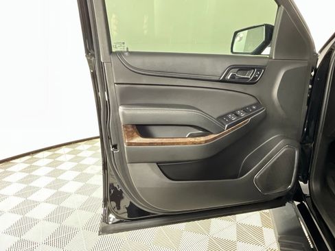 Used 2018 Chevrolet Tahoe LS image 18