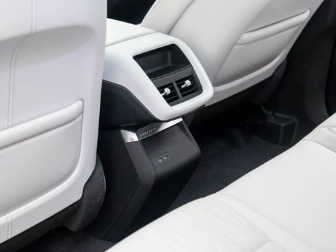 New 2026 Cadillac Lyriq Luxury image 18