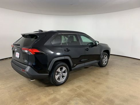 Used 2023 Toyota RAV4 XLE w/ Convenience Package AWD/4WD image 8