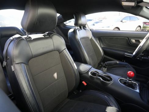 Used 2017 Ford Mustang Shelby GT350 image 40