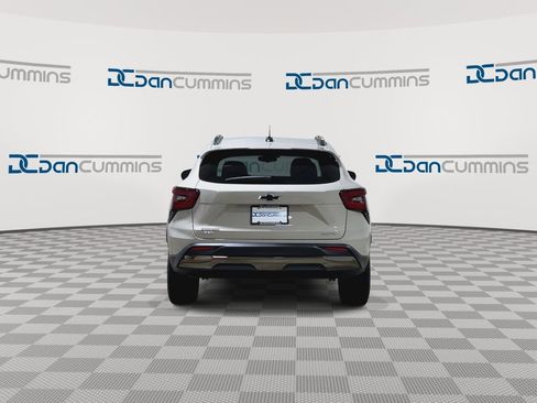 New 2026 Chevrolet Trax ACTIV w/ Driver Confidence Package image 7