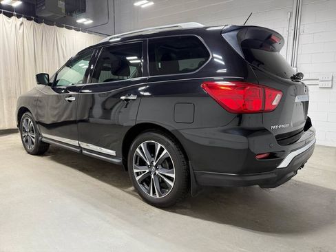 Used 2017 Nissan Pathfinder Platinum image 5
