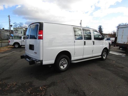 Used 2023 GMC Savana 2500 w/ Driver Convenience Package image 34