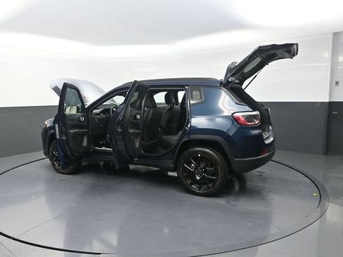 New 2026 Jeep Compass Latitude AWD/4WD image 36