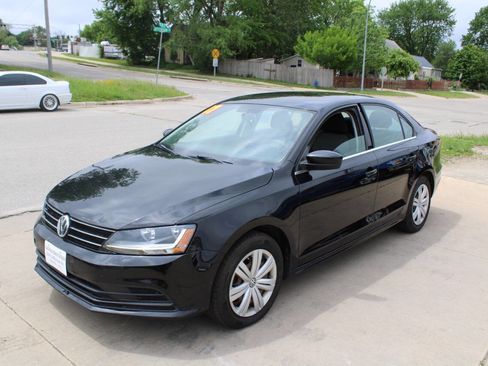 Used 2017 Volkswagen Jetta S FWD image 3