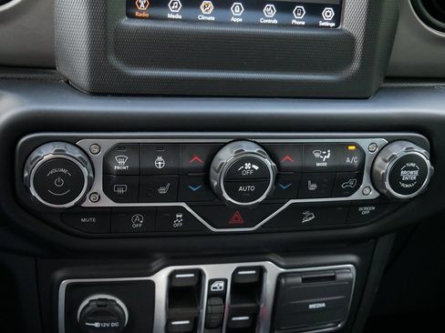 Used 2021 Jeep Wrangler Unlimited Sport AWD/4WD image 23
